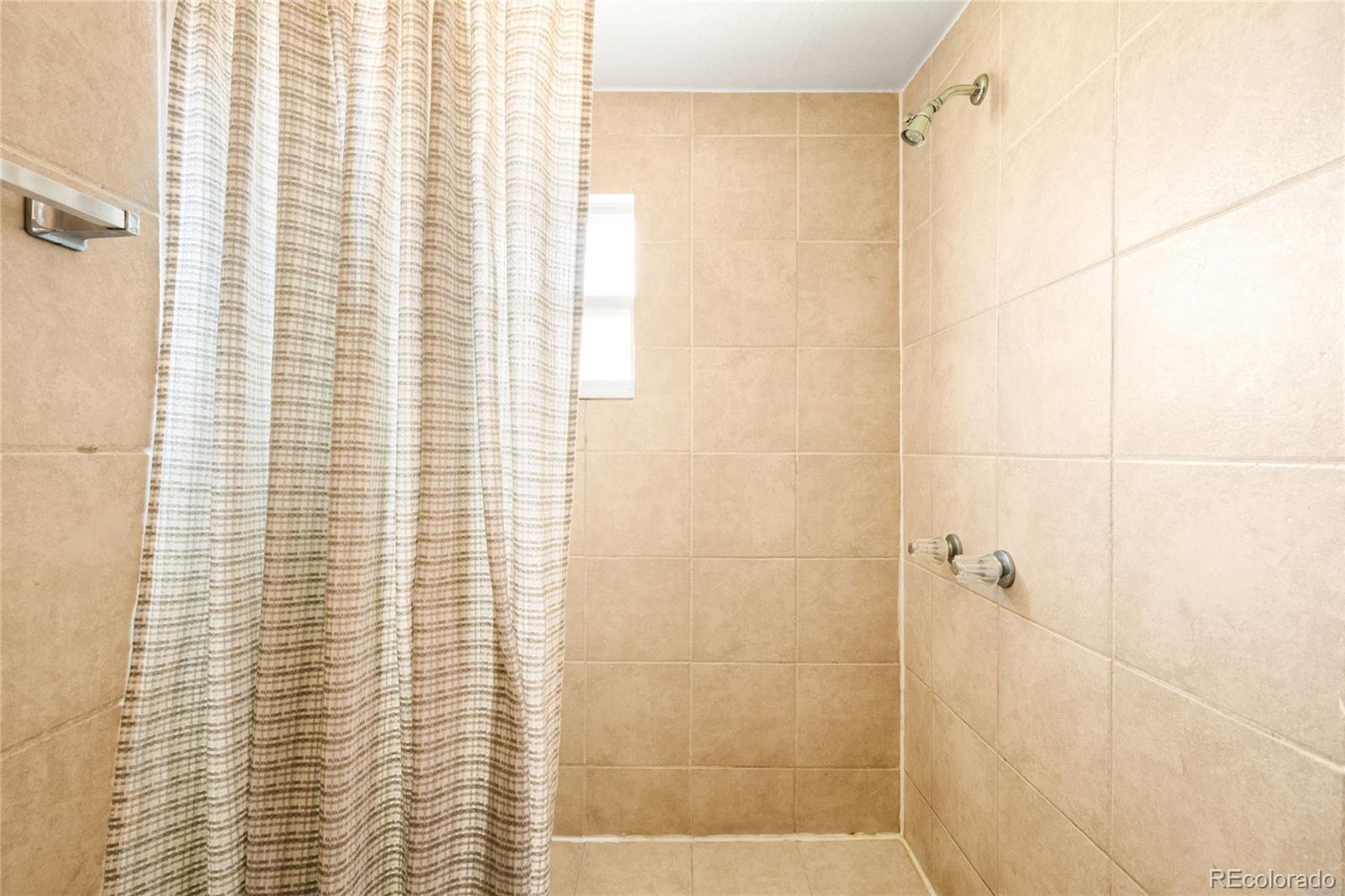 MLS Image #16 for 1351 s dale court,denver, Colorado