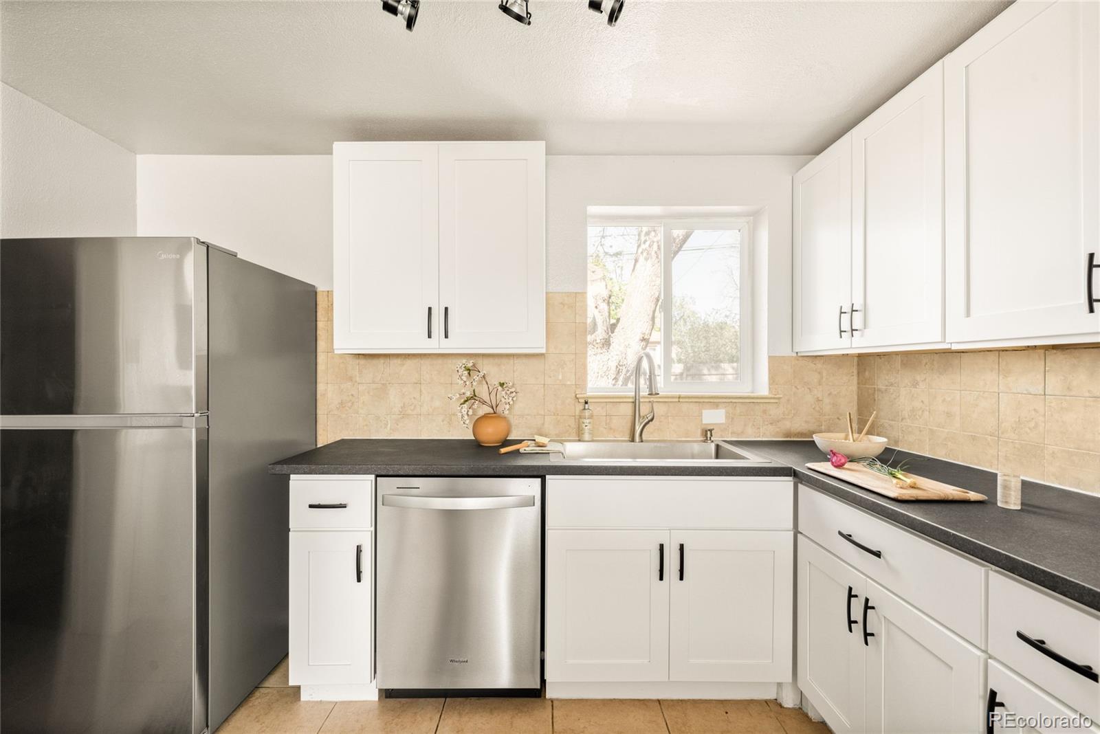 MLS Image #9 for 1351 s dale court,denver, Colorado
