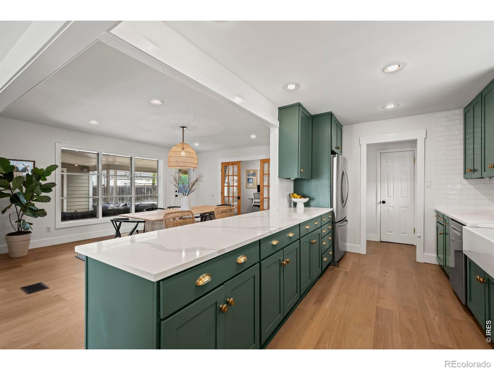 MLS Image #11 for 3300 s fairfax street,denver, Colorado