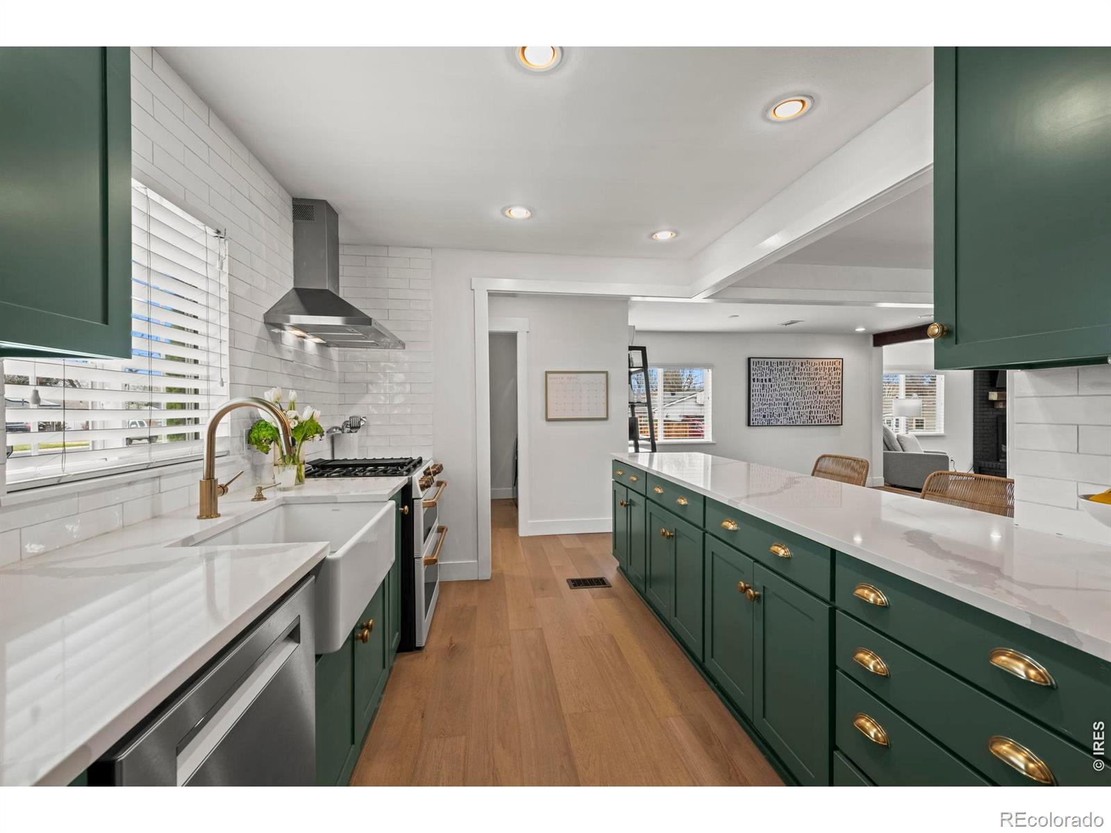 MLS Image #13 for 3300 s fairfax street,denver, Colorado