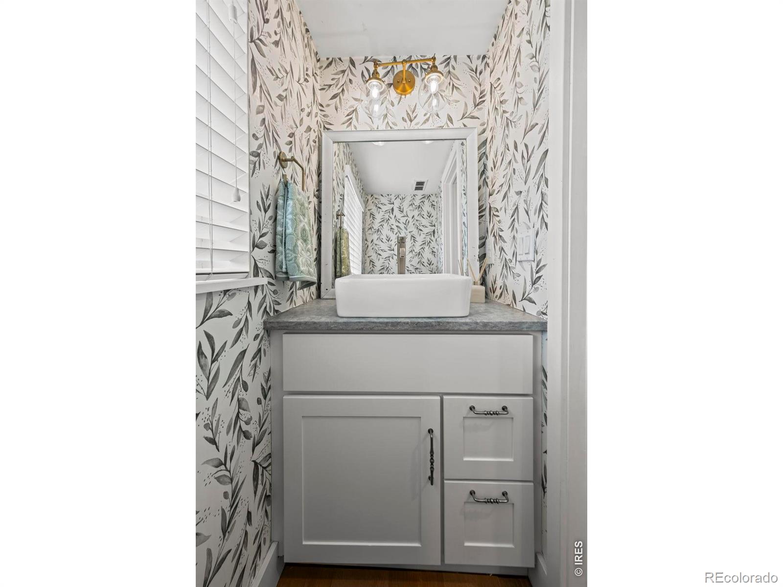 MLS Image #15 for 3300 s fairfax street,denver, Colorado