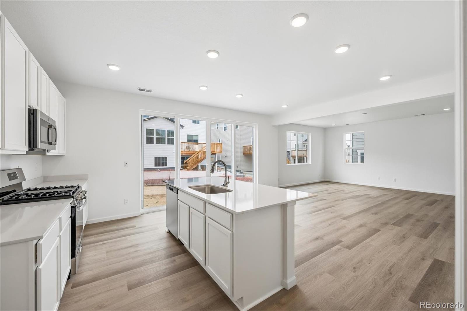 MLS Image #10 for 475 s salida street,aurora, Colorado