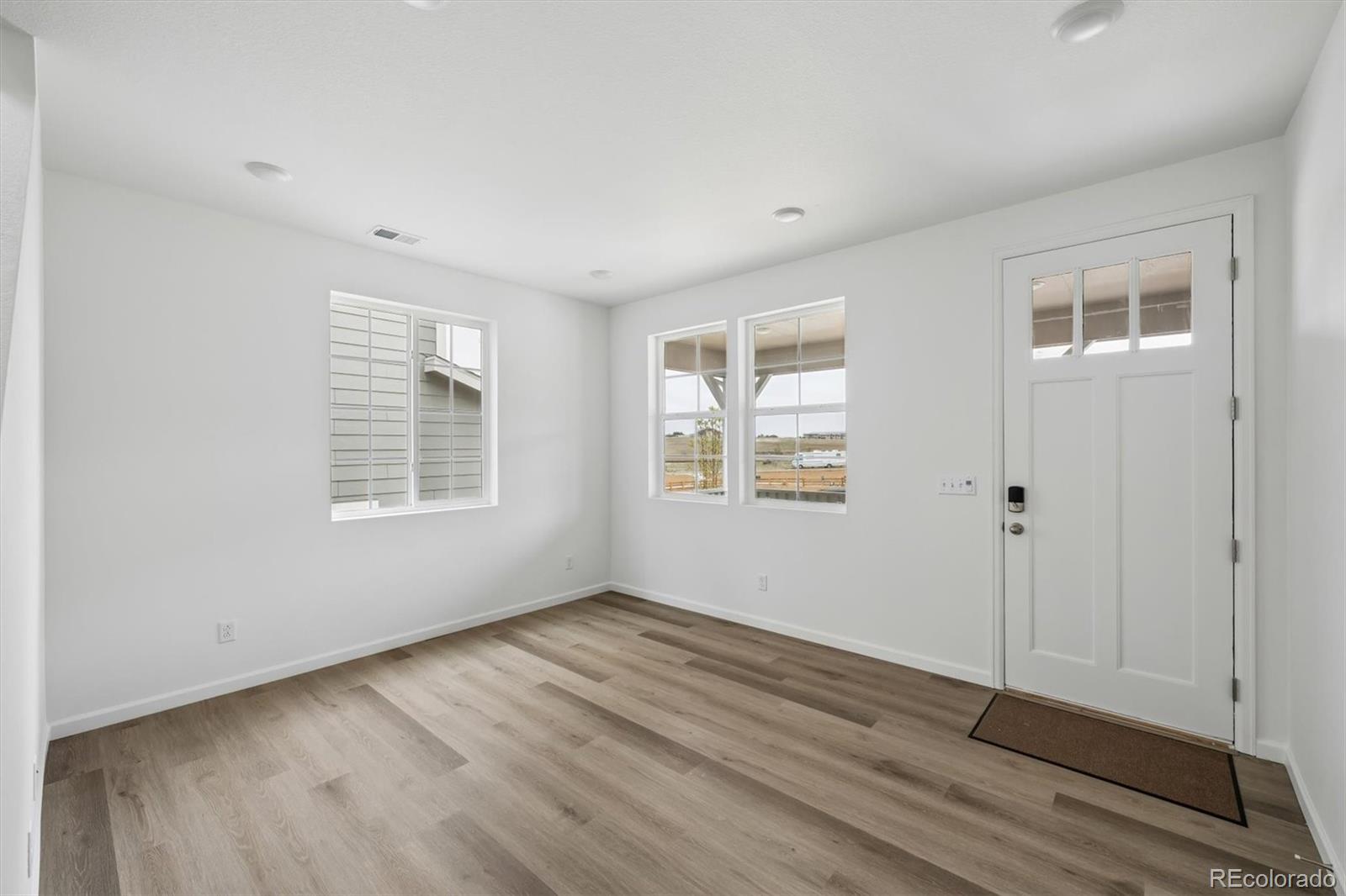 MLS Image #2 for 475 s salida street,aurora, Colorado