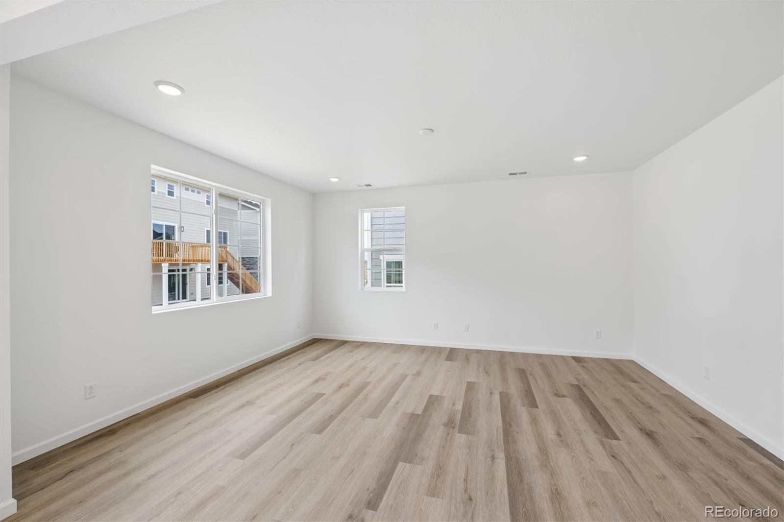 MLS Image #5 for 475 s salida street,aurora, Colorado