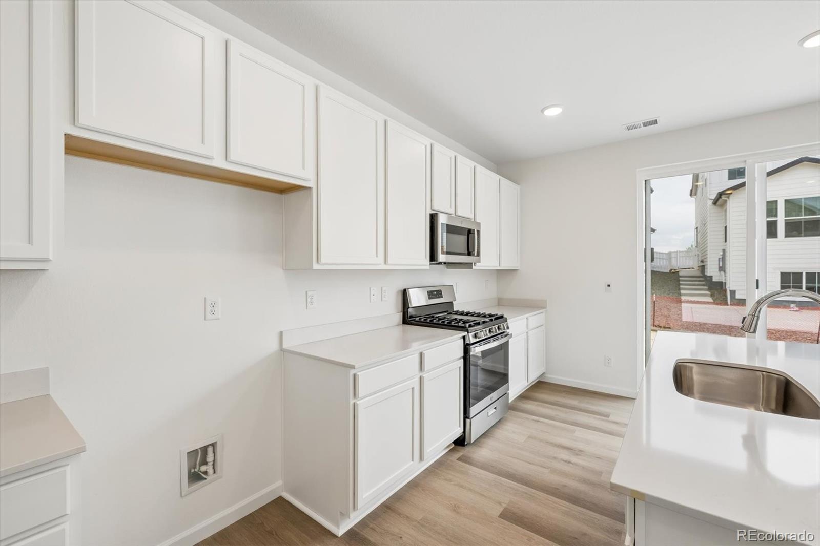 MLS Image #9 for 475 s salida street,aurora, Colorado