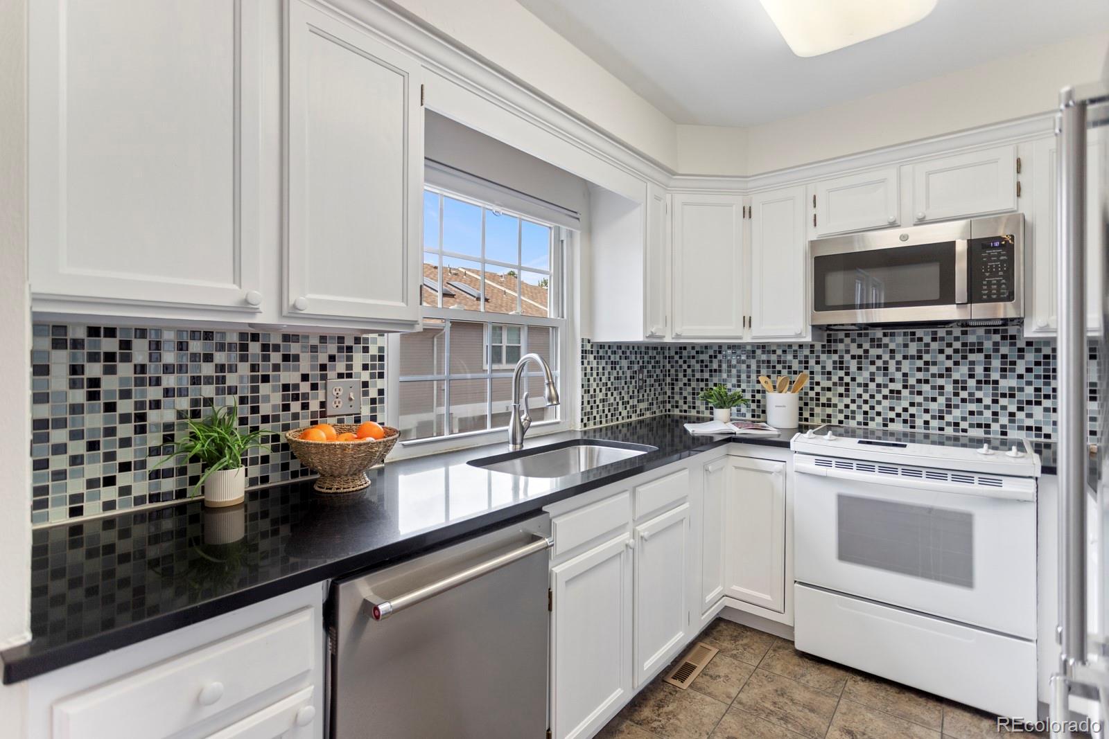 MLS Image #12 for 2890 w long circle,littleton, Colorado