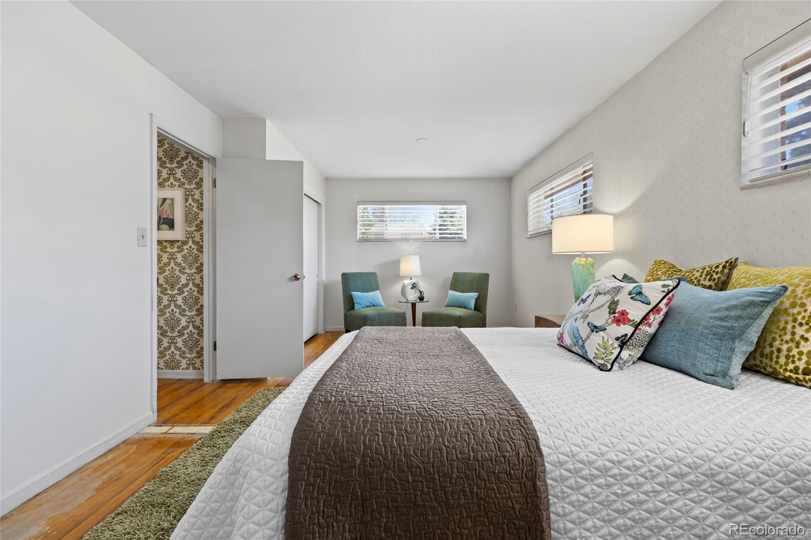 MLS Image #21 for 385 s kearney street,denver, Colorado