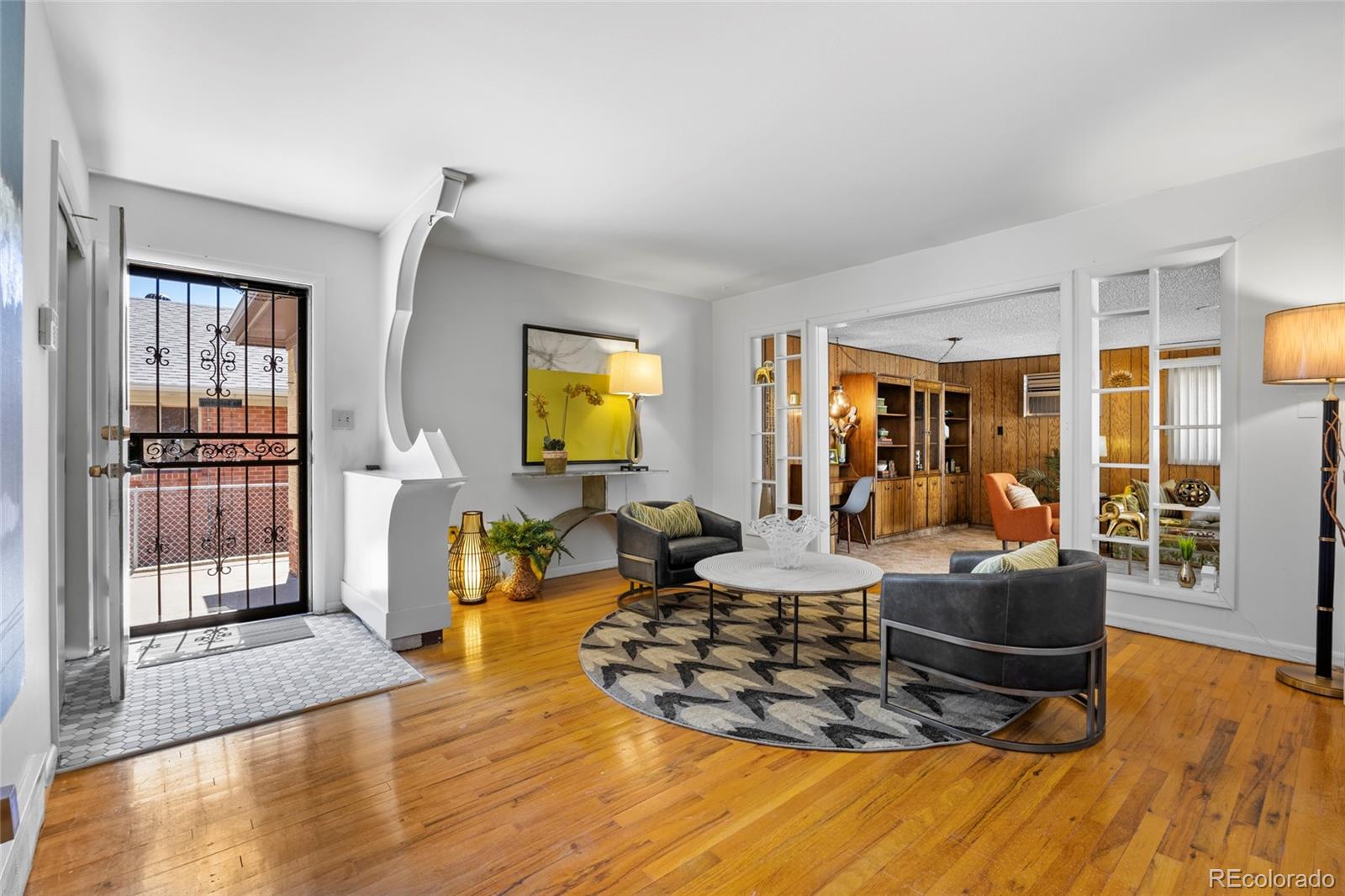 MLS Image #7 for 385 s kearney street,denver, Colorado