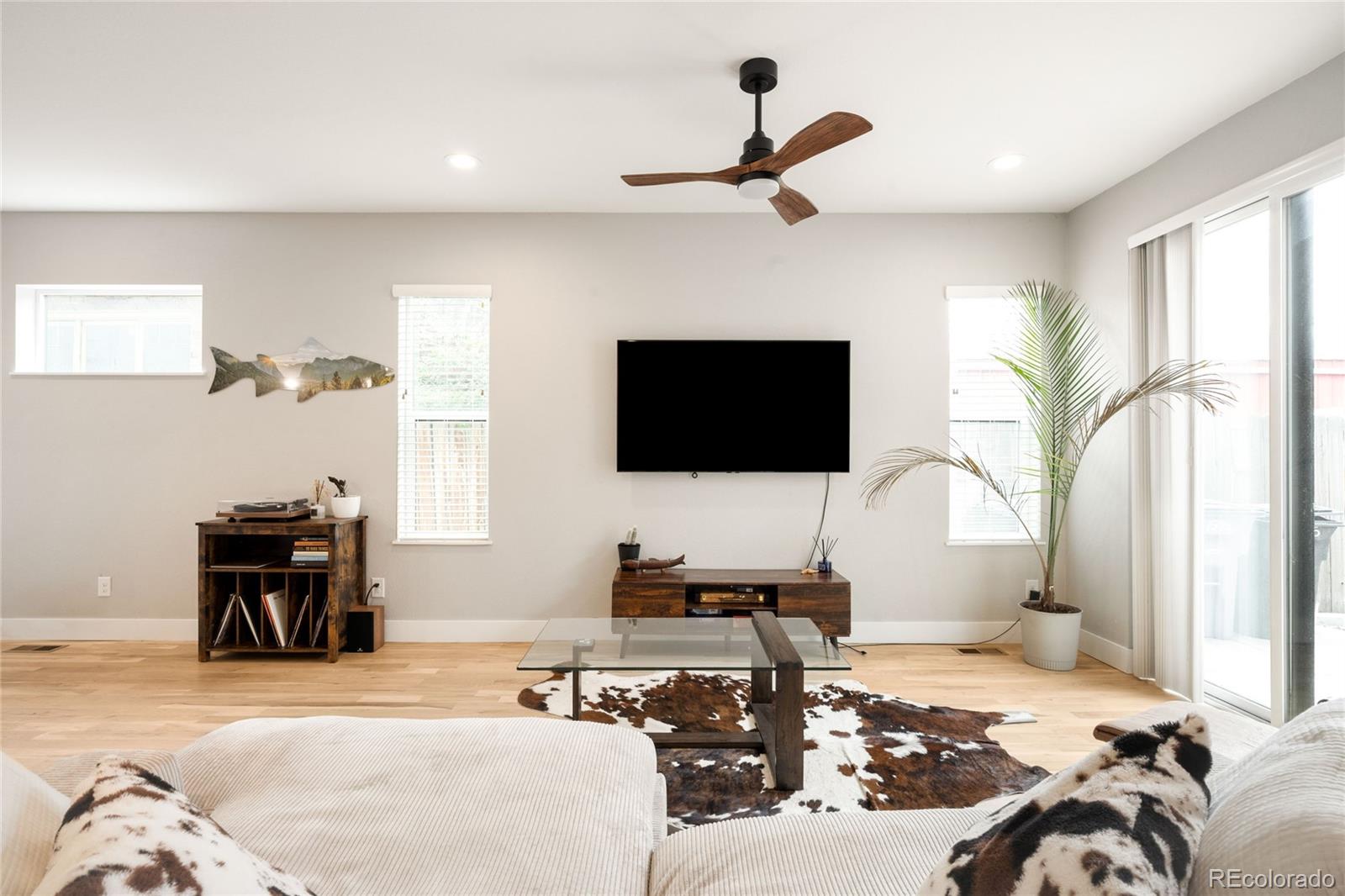 MLS Image #9 for 1525  tennyson street,denver, Colorado