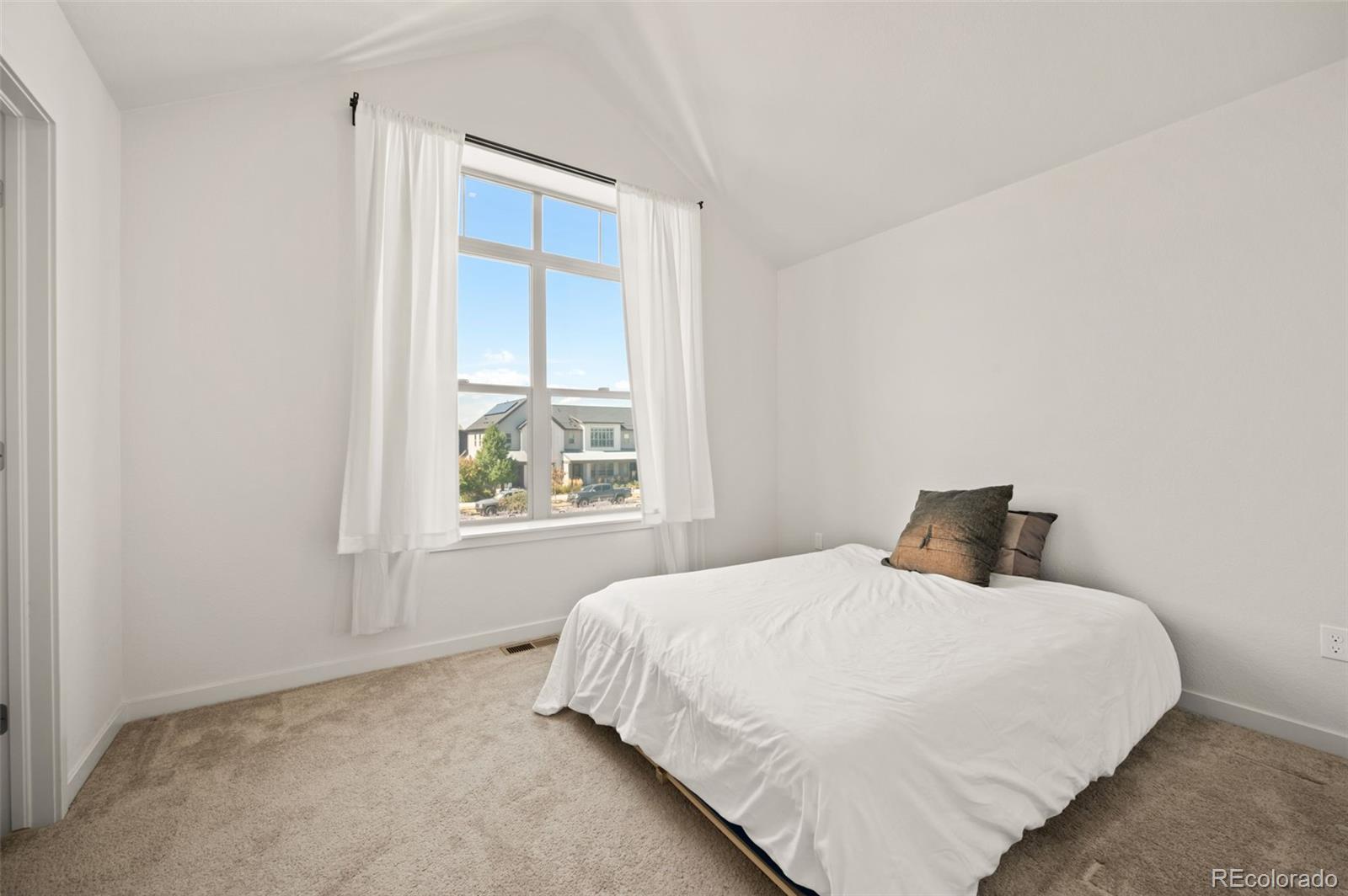 MLS Image #11 for 5270  central park boulevard ,denver, Colorado