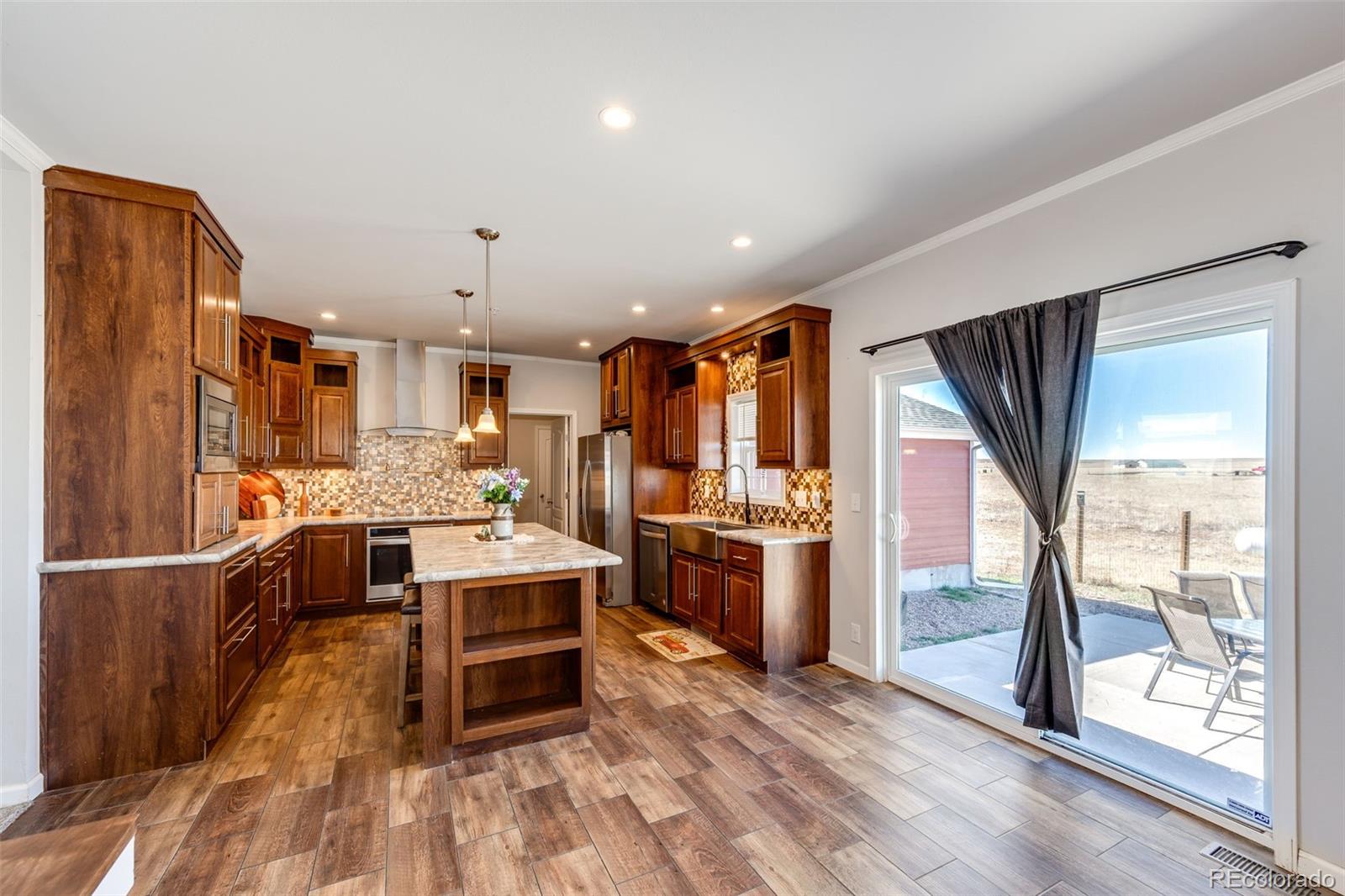 MLS Image #12 for 61025 e 38th avenue,strasburg, Colorado