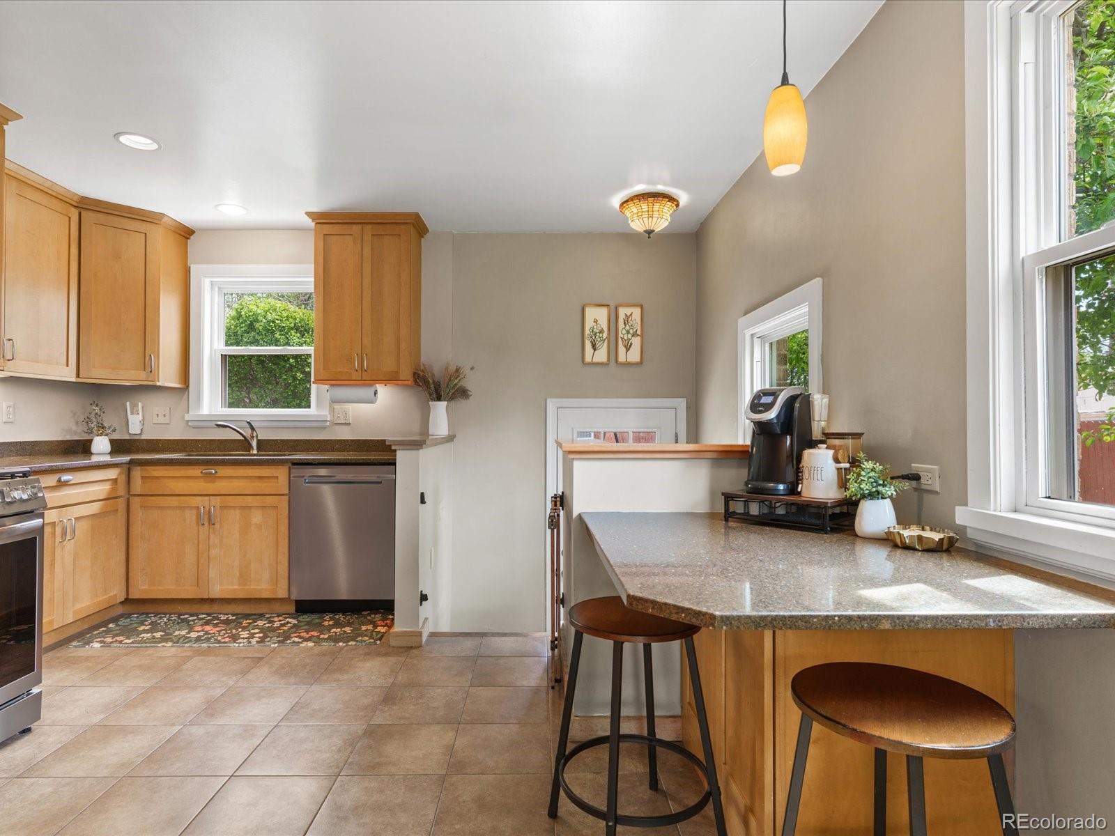 MLS Image #11 for 3870 s sherman street,englewood, Colorado
