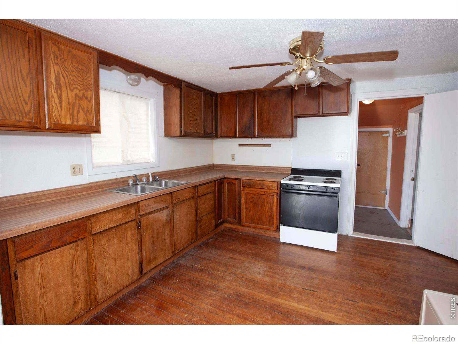 MLS Image #12 for 22497  county road 33.5 ,hillrose, Colorado