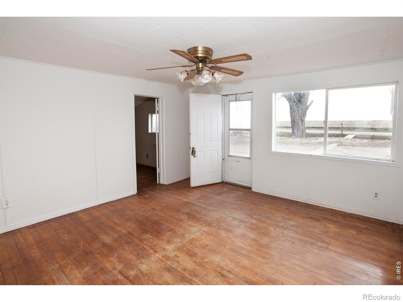MLS Image #5 for 22497  county road 33.5 ,hillrose, Colorado