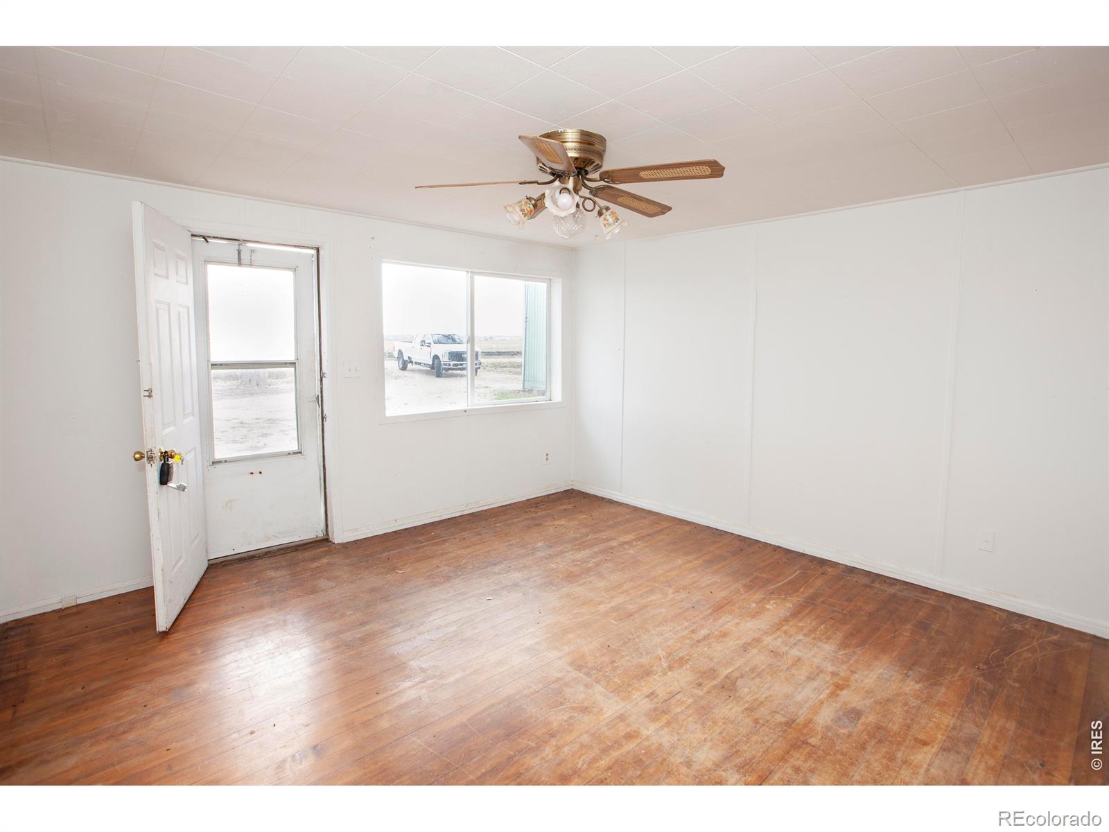 MLS Image #6 for 22497  county road 33.5 ,hillrose, Colorado