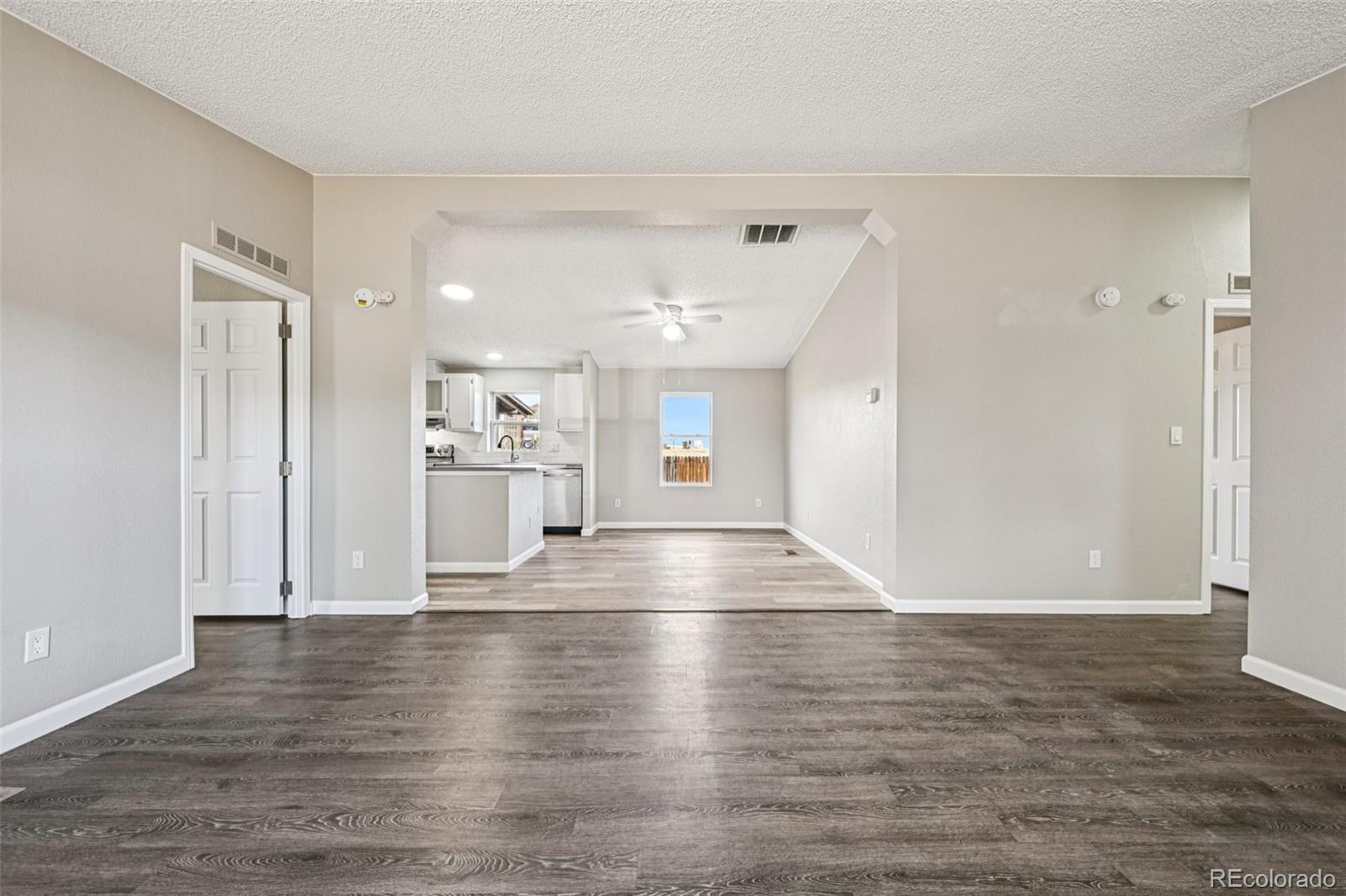 MLS Image #11 for 7041  ash court,commerce city, Colorado
