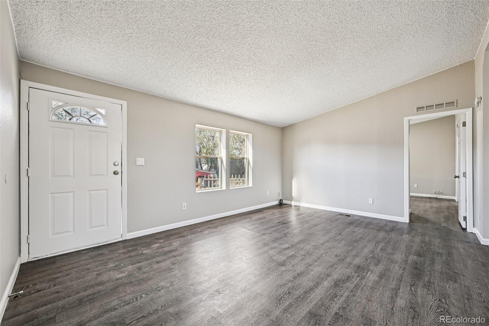MLS Image #7 for 7041  ash court,commerce city, Colorado