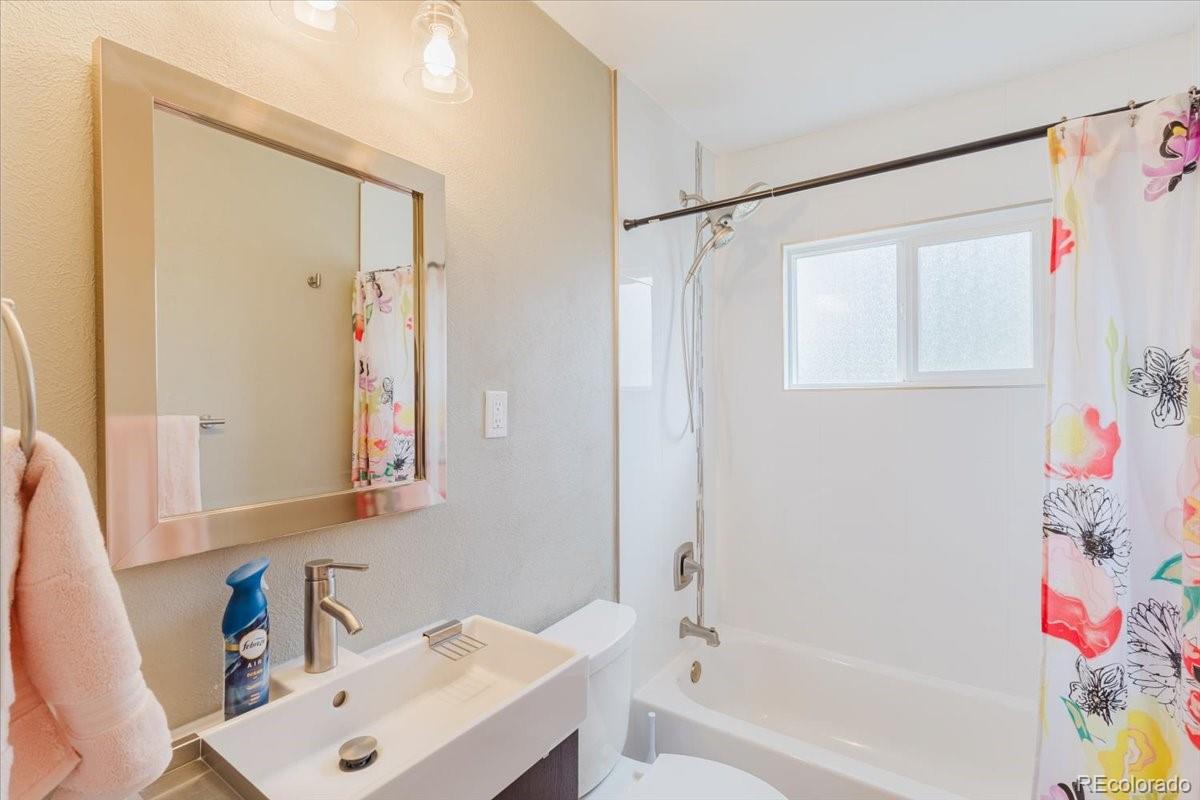 MLS Image #11 for 3333 w tanforan drive,englewood, Colorado