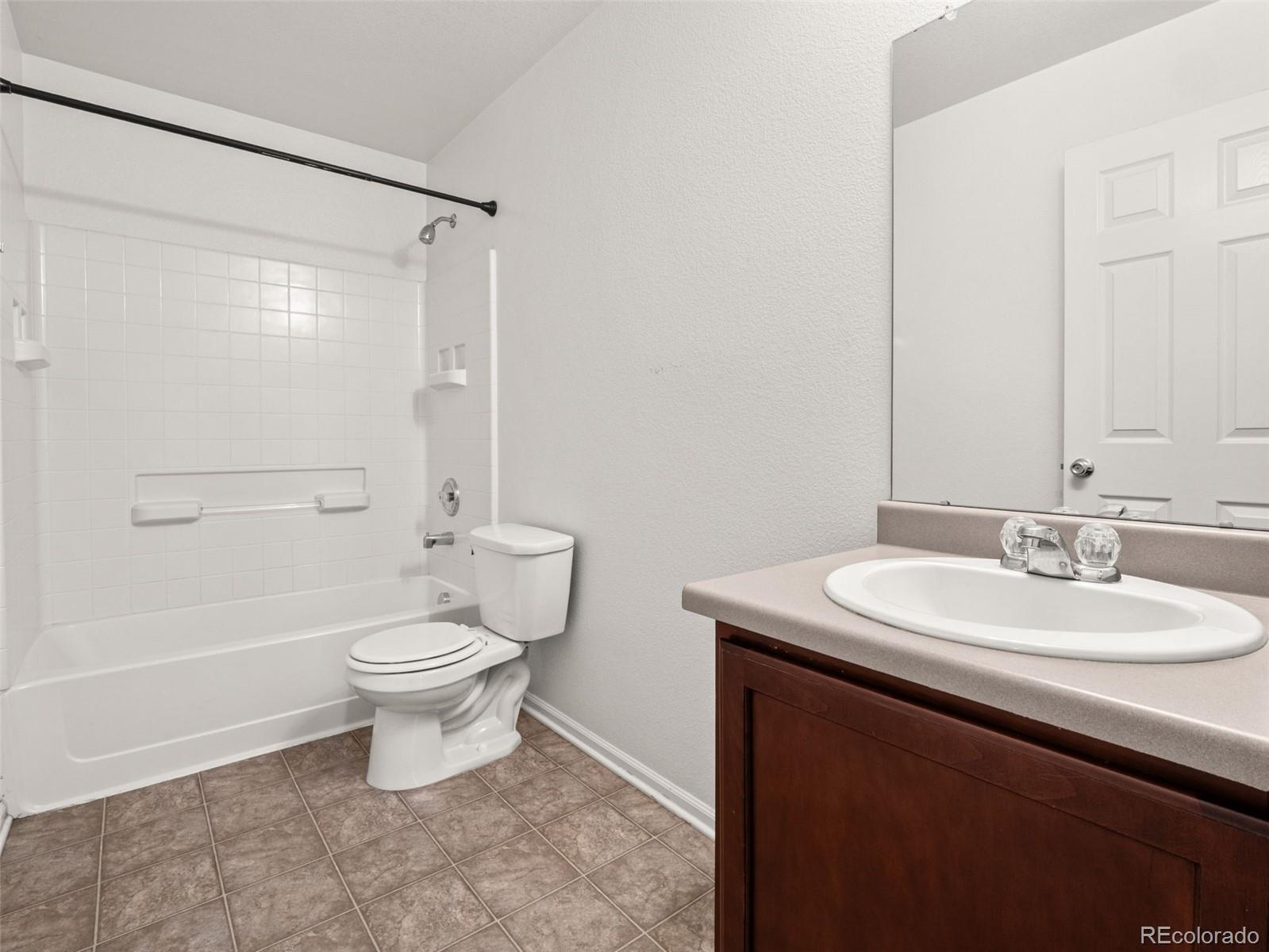 MLS Image #11 for 5383  lewiston street,denver, Colorado
