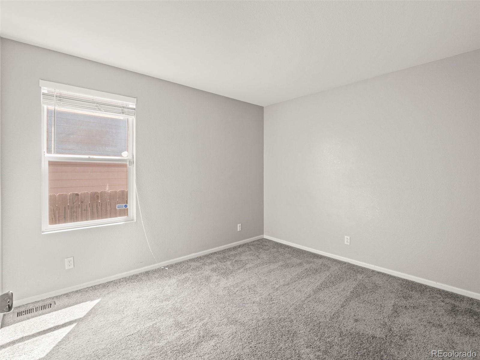 MLS Image #14 for 5383  lewiston street,denver, Colorado