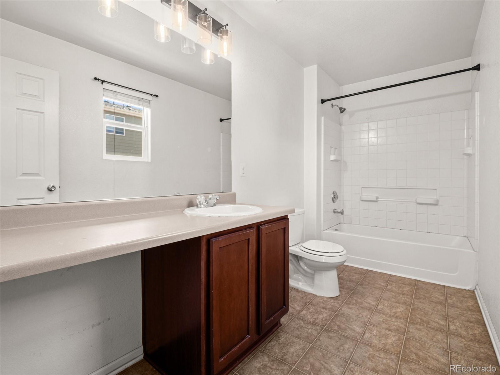 MLS Image #20 for 5383  lewiston street,denver, Colorado