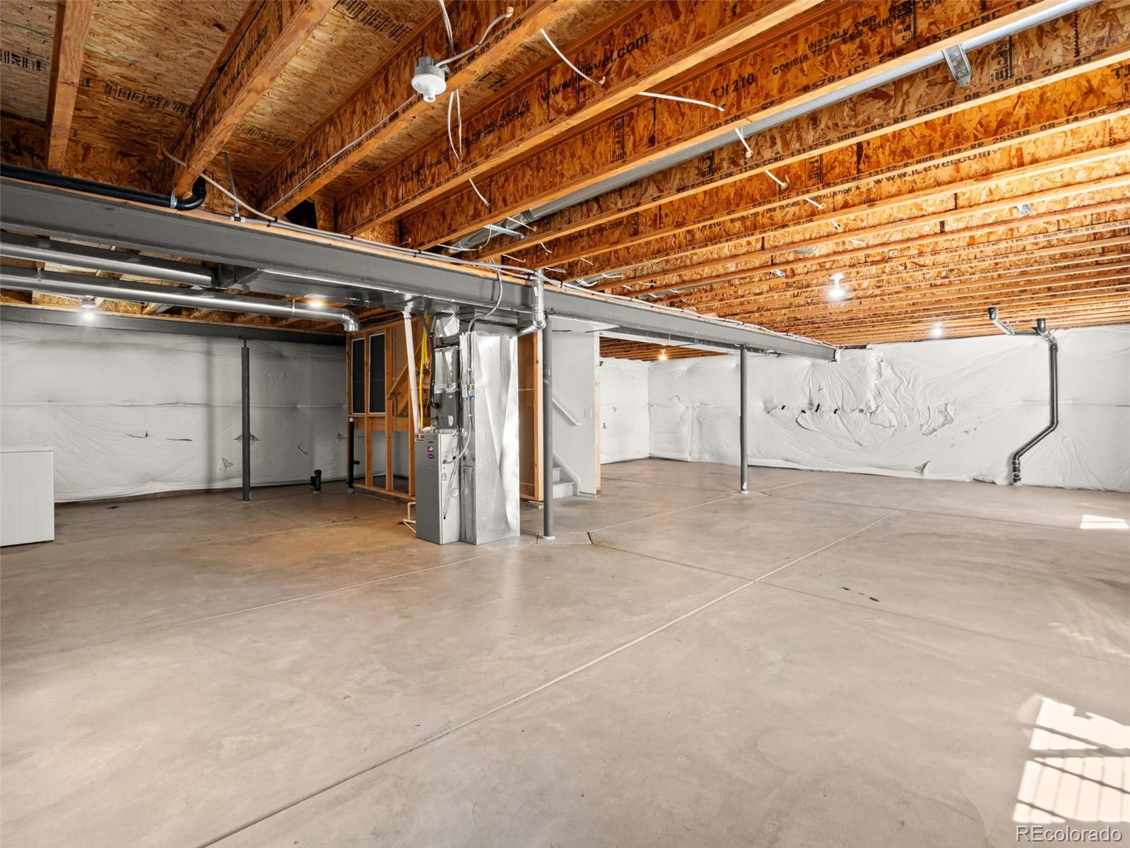 MLS Image #21 for 5383  lewiston street,denver, Colorado