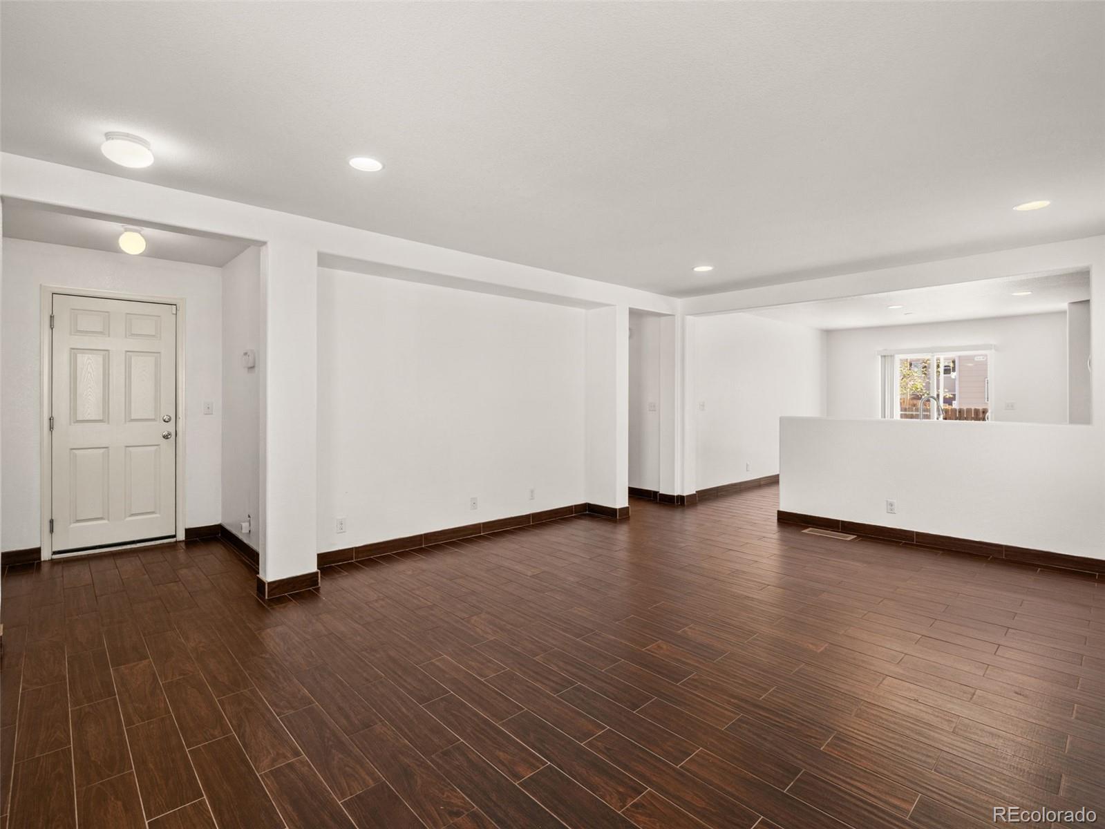 MLS Image #4 for 5383  lewiston street,denver, Colorado
