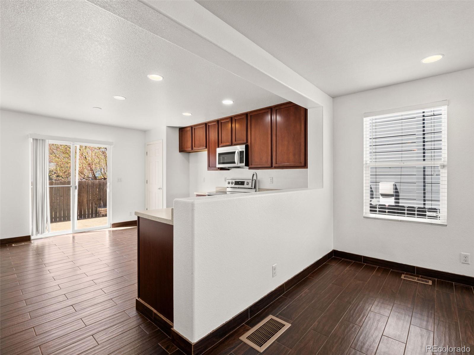 MLS Image #6 for 5383  lewiston street,denver, Colorado