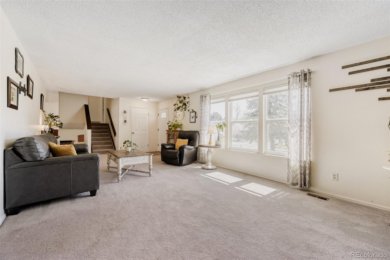 MLS Image #5 for 3410  oak creek drive,colorado springs, Colorado