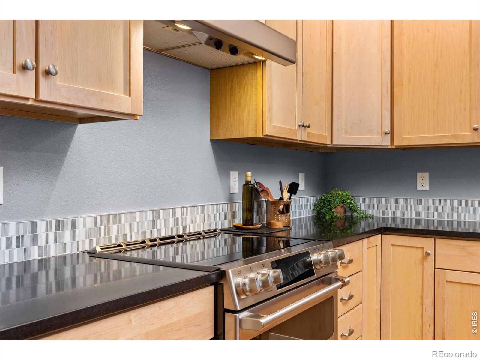 MLS Image #5 for 329  stone creek drive,lafayette, Colorado