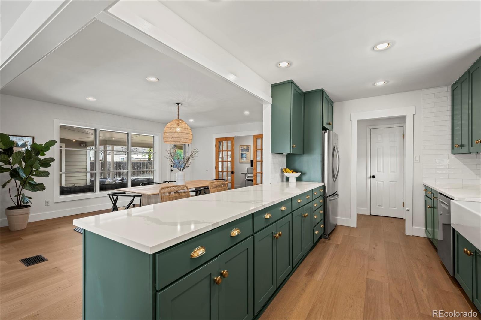 MLS Image #11 for 3300 s fairfax street,denver, Colorado