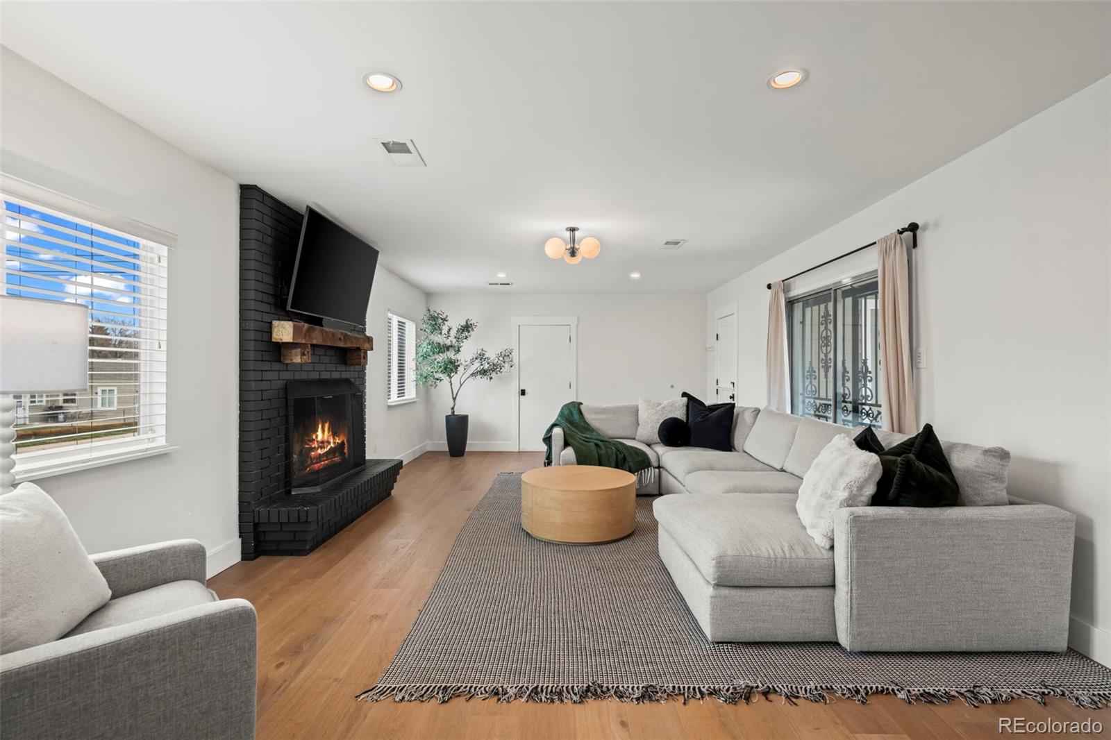 MLS Image #18 for 3300 s fairfax street,denver, Colorado