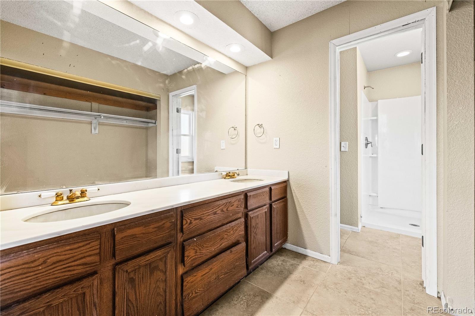 MLS Image #18 for 6449 s locust way,centennial, Colorado