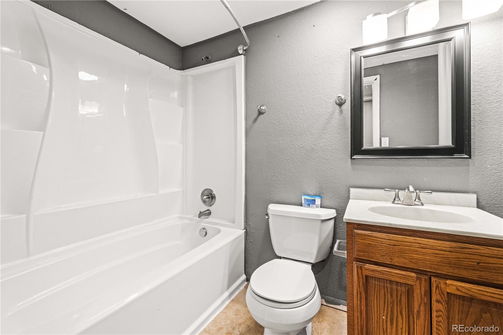 MLS Image #23 for 6449 s locust way,centennial, Colorado