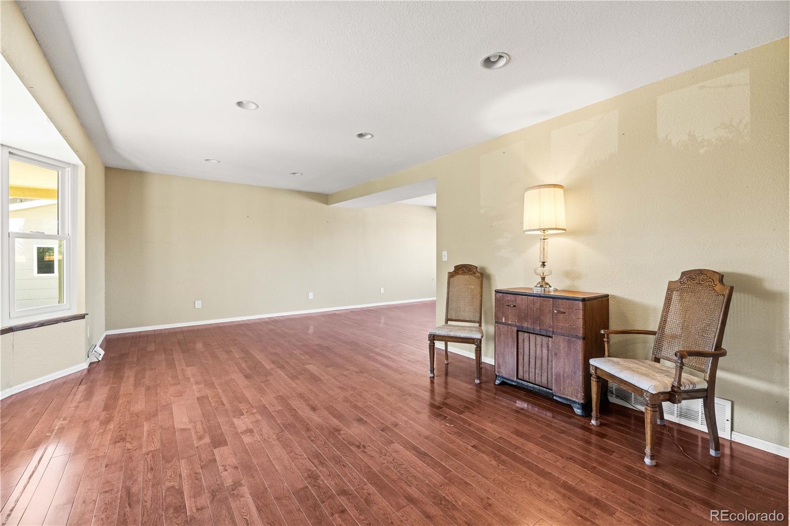MLS Image #4 for 6449 s locust way,centennial, Colorado