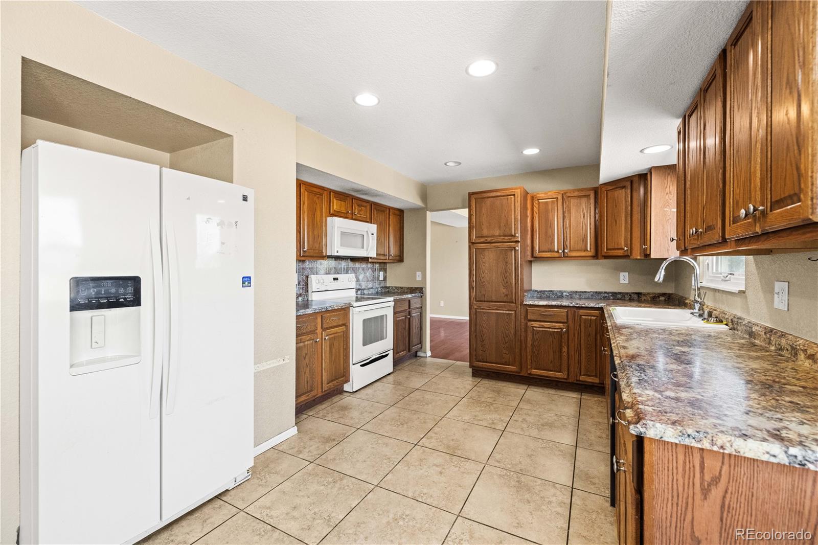 MLS Image #6 for 6449 s locust way,centennial, Colorado