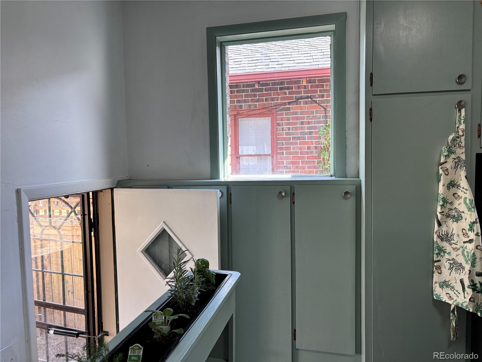 MLS Image #14 for 212 s ogden street,denver, Colorado