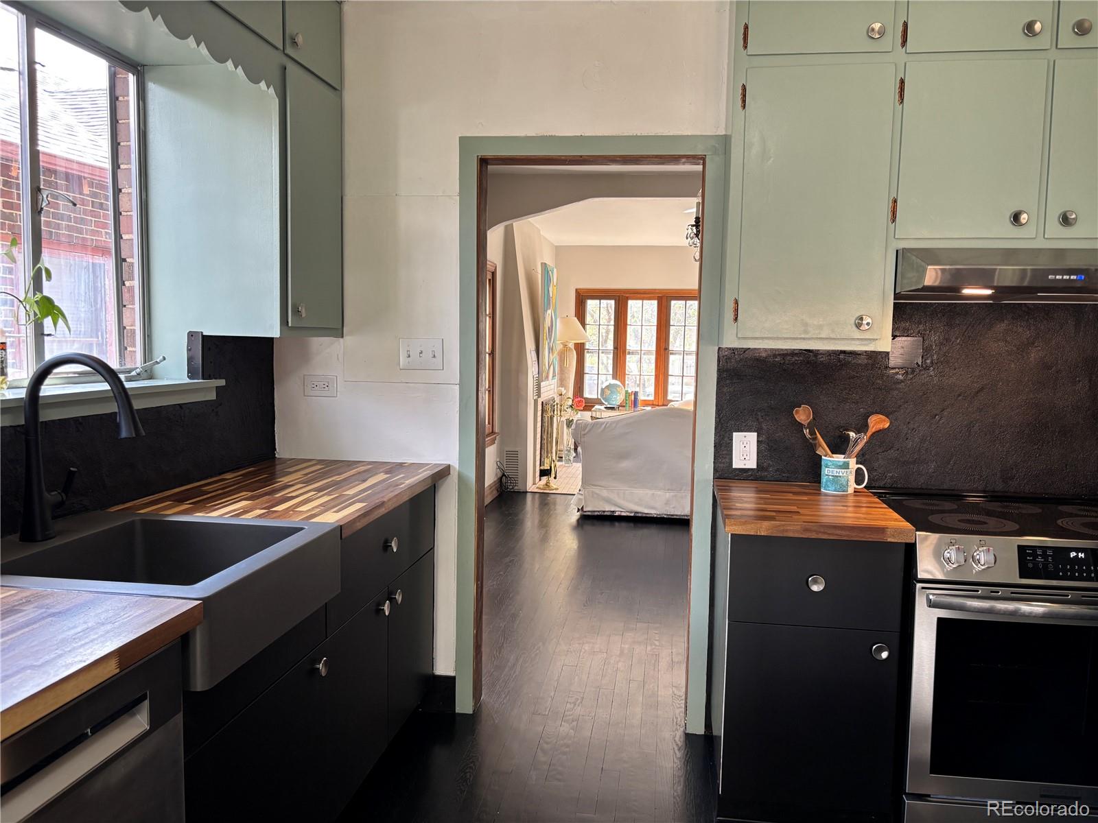 MLS Image #7 for 212 s ogden street,denver, Colorado