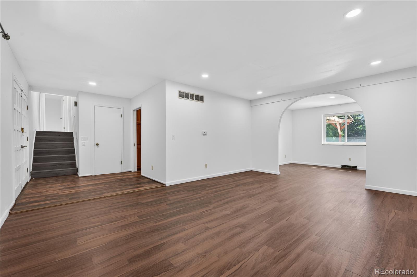 MLS Image #4 for 1550 s oakland street,aurora, Colorado