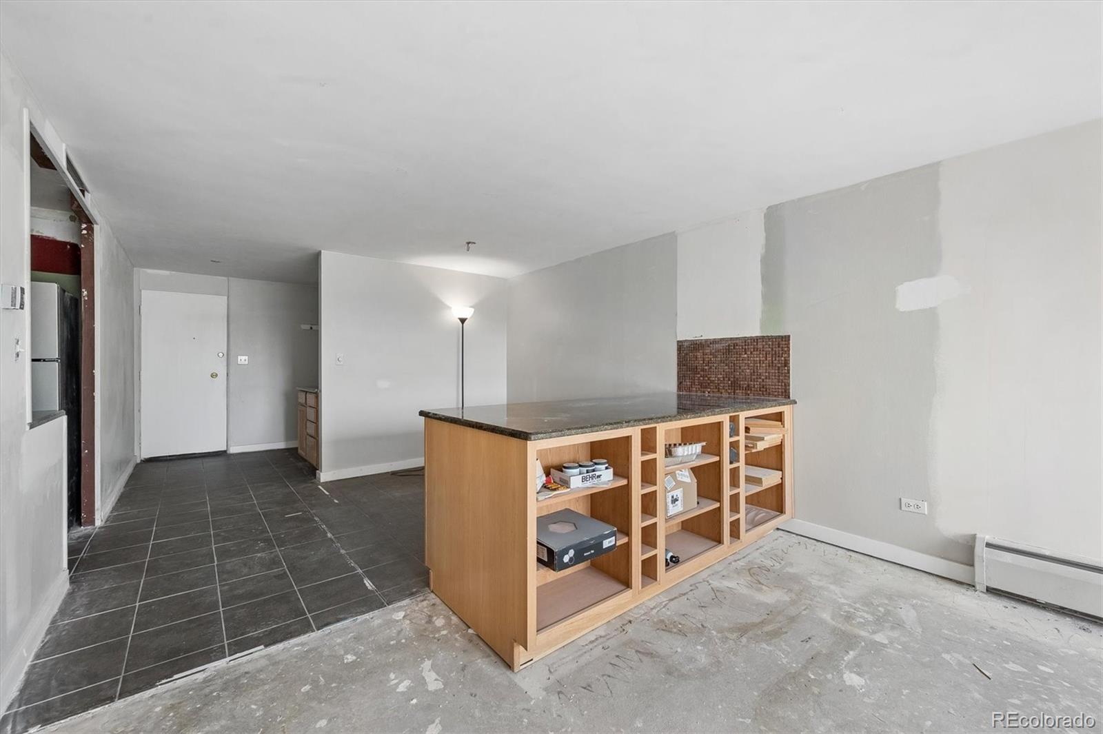 MLS Image #10 for 799  dahlia street 601,denver, Colorado