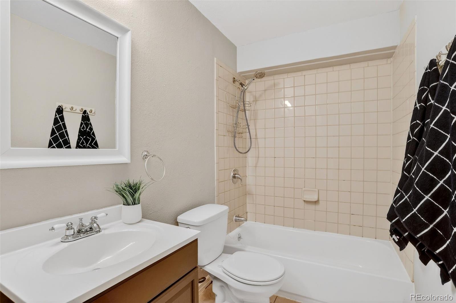 MLS Image #12 for 4550  eugene way,denver, Colorado
