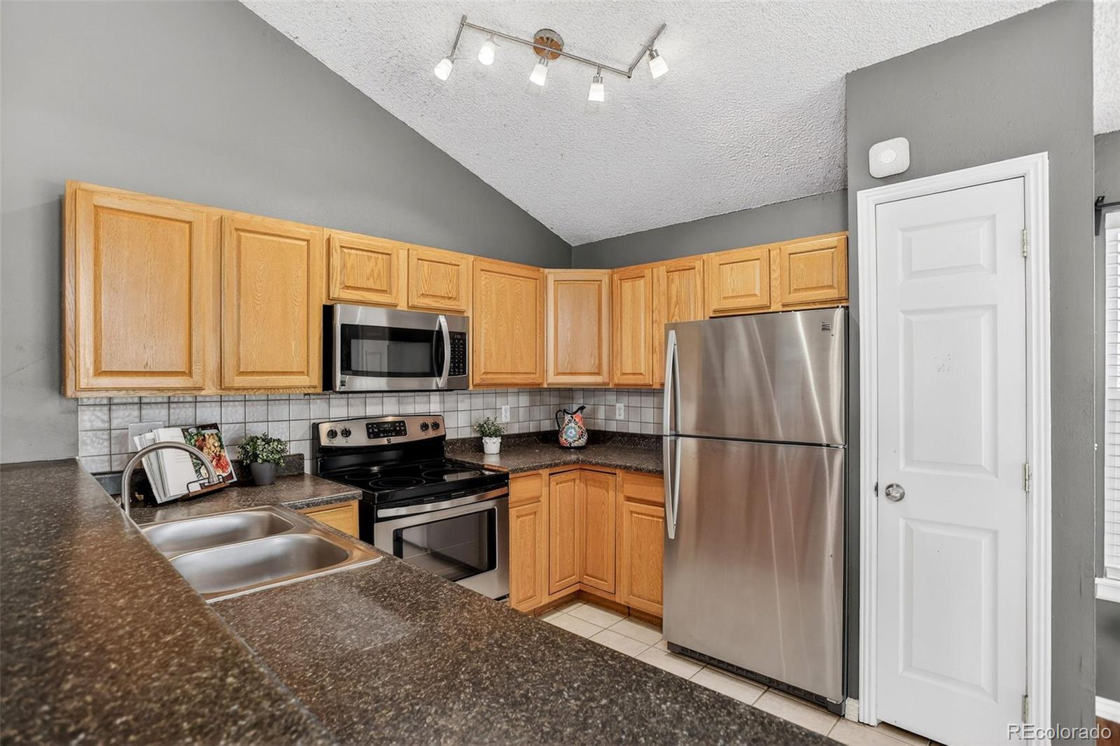 MLS Image #6 for 4550  eugene way,denver, Colorado
