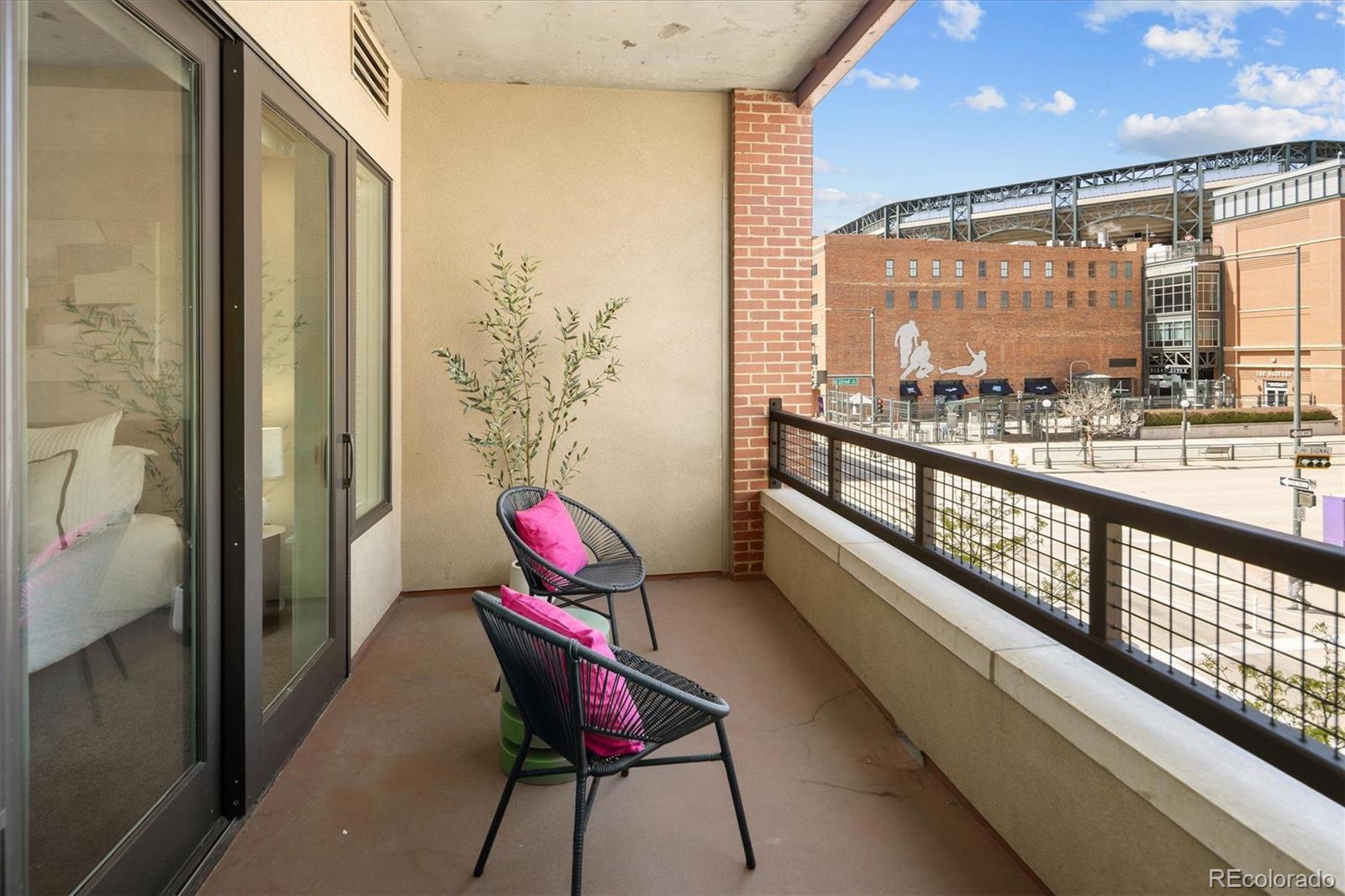 MLS Image #5 for 2210  blake street 209,denver, Colorado