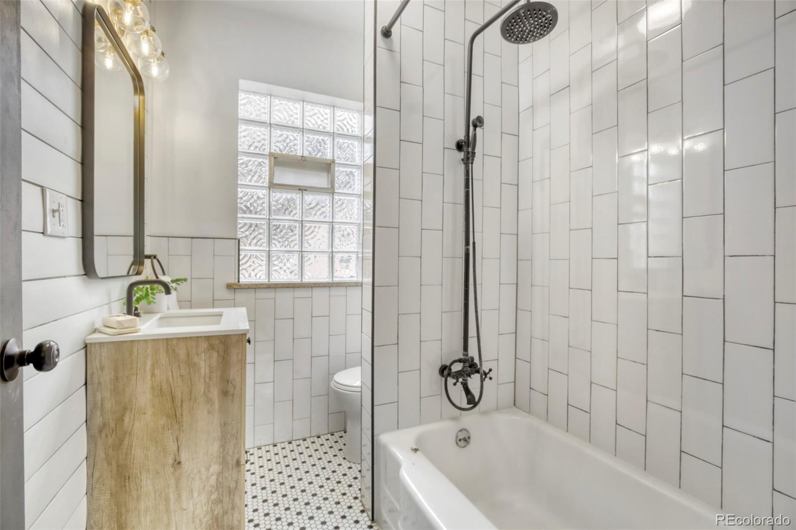 MLS Image #14 for 2950 w 39th avenue,denver, Colorado