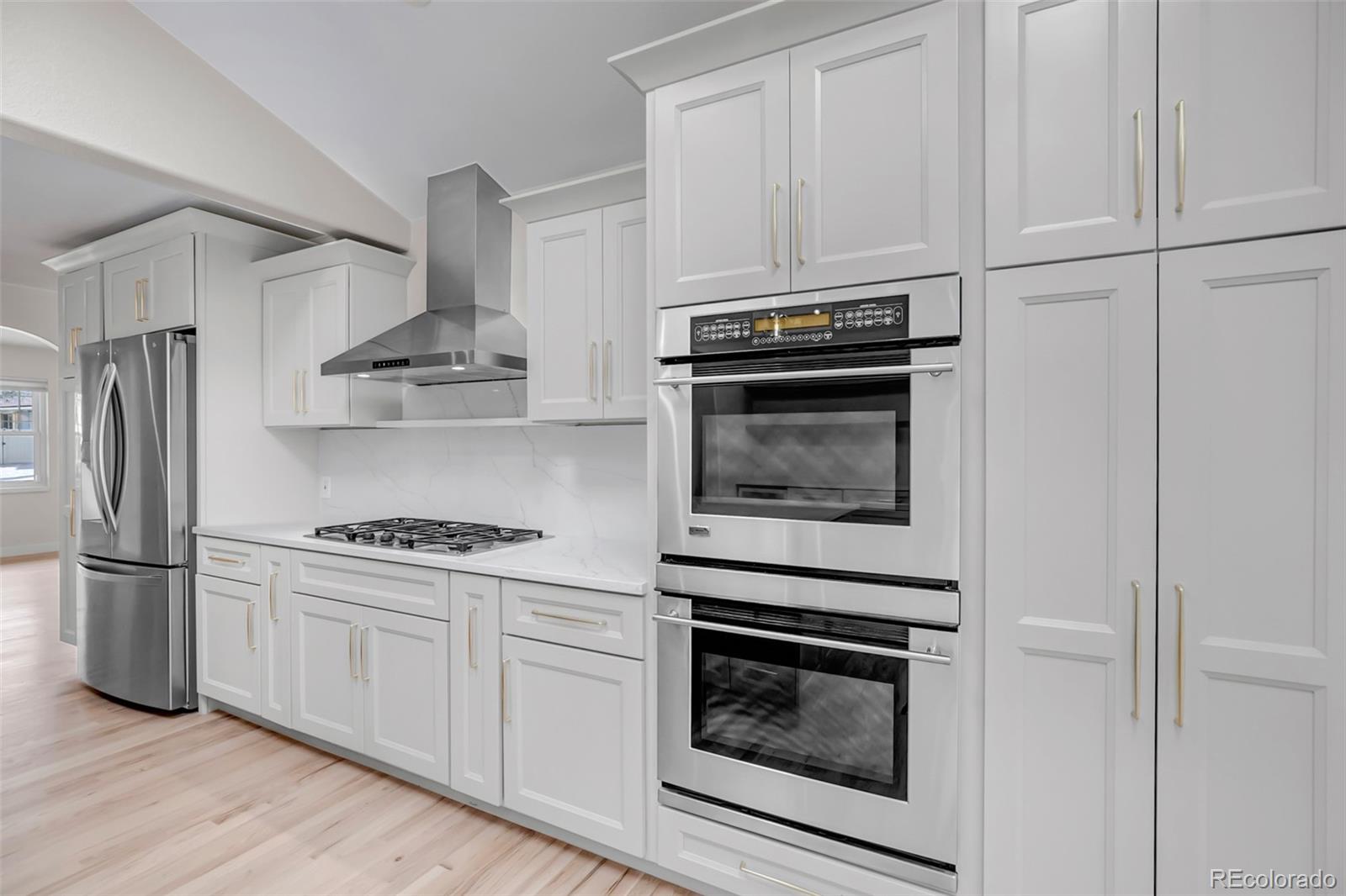 MLS Image #19 for 3608 s newport way,denver, Colorado