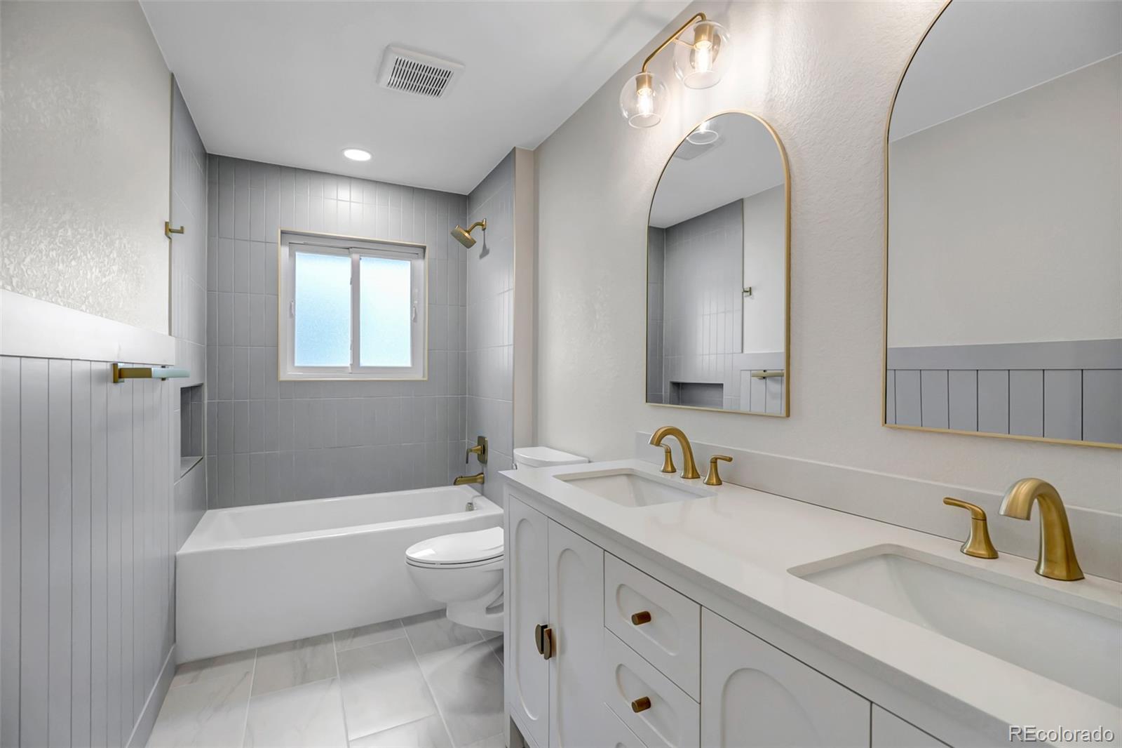 MLS Image #31 for 3608 s newport way,denver, Colorado