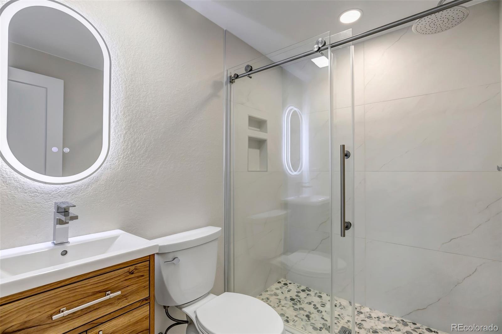 MLS Image #36 for 3608 s newport way,denver, Colorado