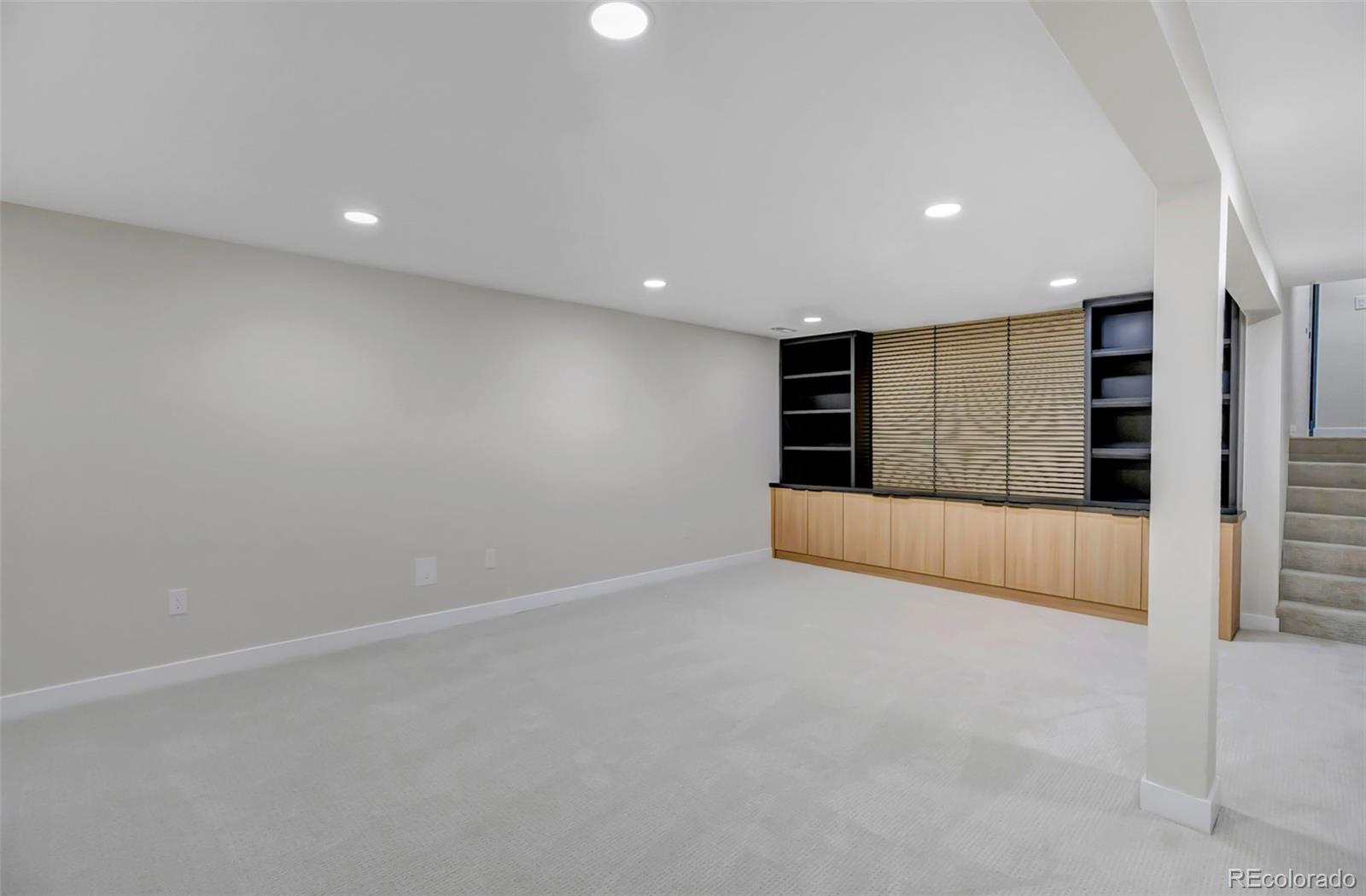 MLS Image #37 for 3608 s newport way,denver, Colorado