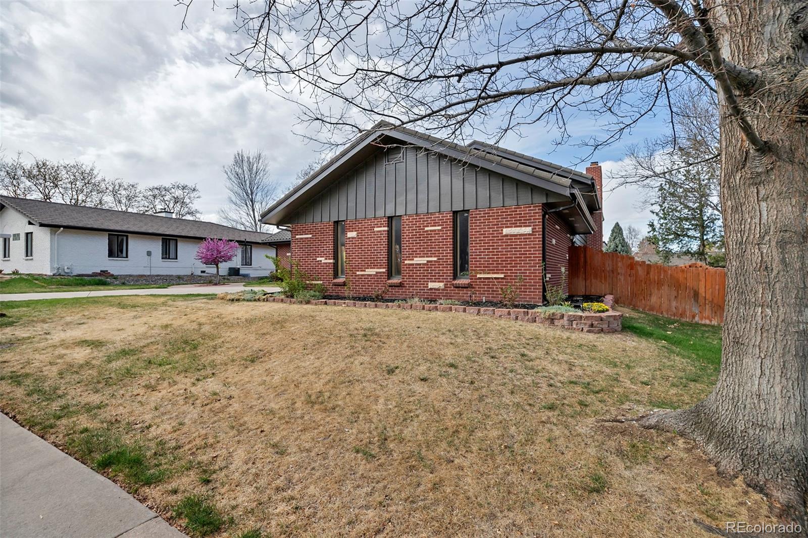 MLS Image #4 for 3608 s newport way,denver, Colorado