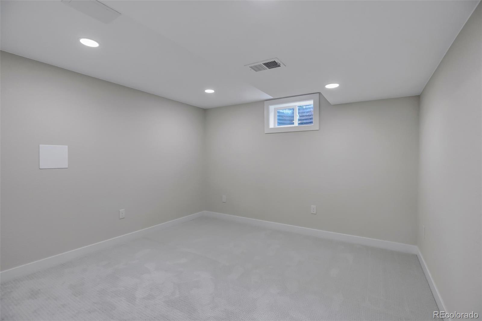 MLS Image #41 for 3608 s newport way,denver, Colorado